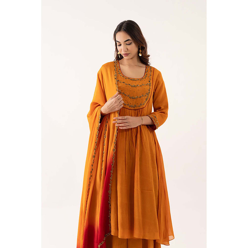 EESHA GUPTA Women Orange Solid/Plain Kurta with Sharara and Dupatta (Set of 3)