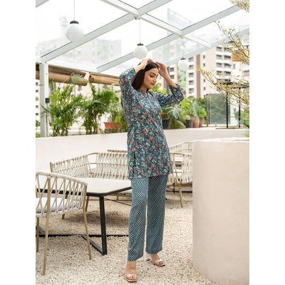 EESHA GUPTA Garden Duet Muslin Co-Ord (Set of 2)