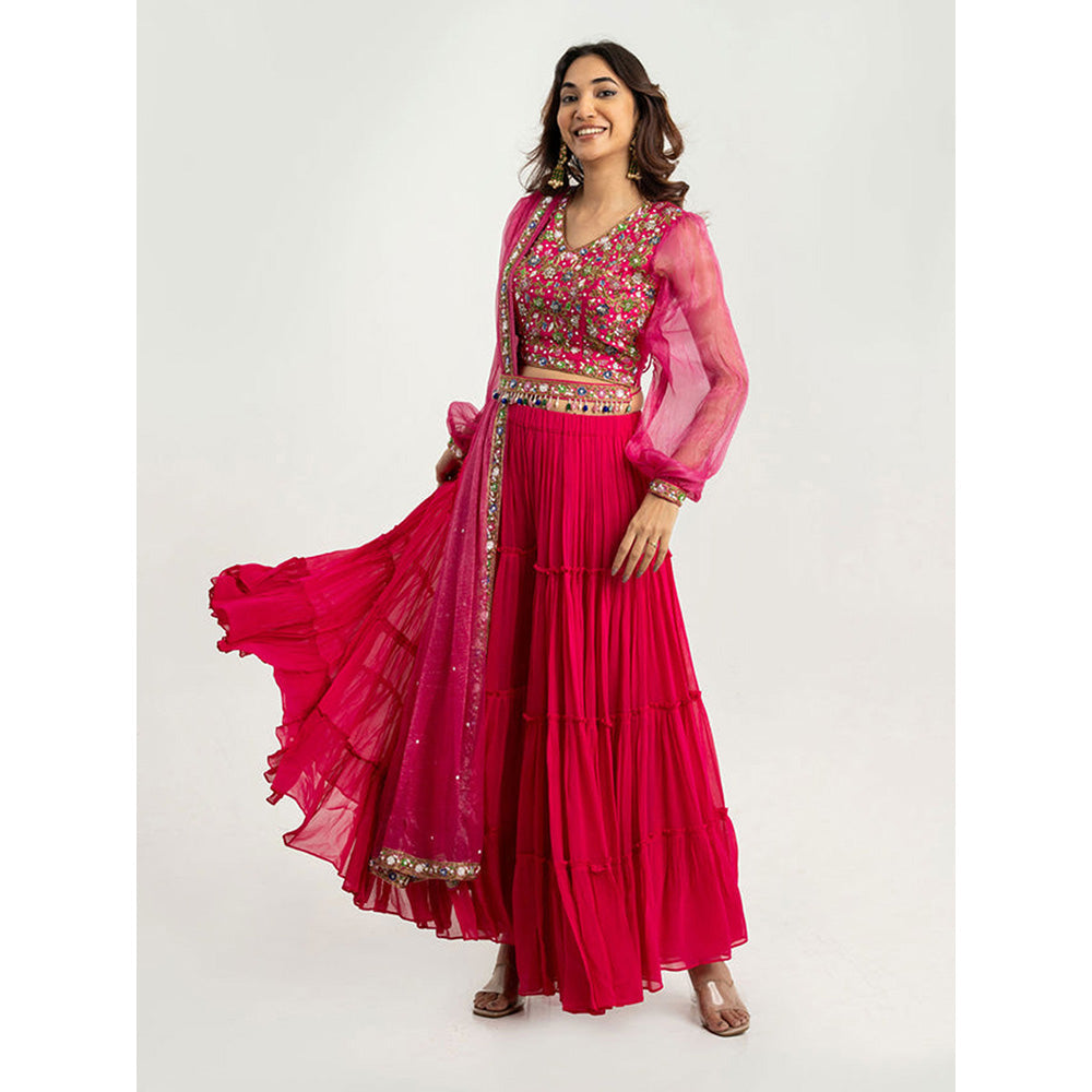 EESHA GUPTA Women Pink Floral Belted Lehenga with Choli and Dupatta (Set of 4)