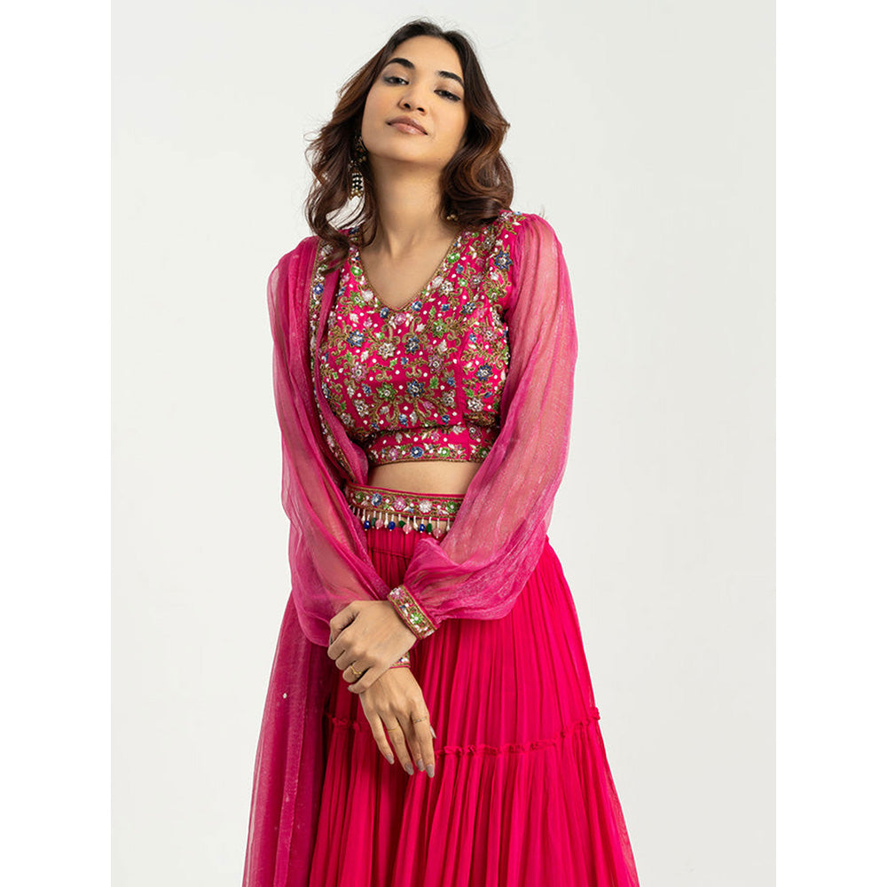 EESHA GUPTA Women Pink Floral Belted Lehenga with Choli and Dupatta (Set of 4)