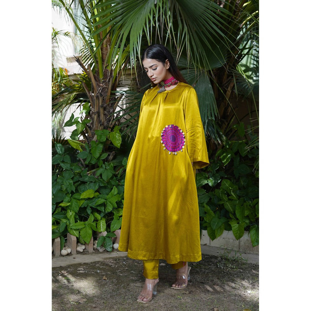 Ekavira Sunheri Choga Kurta with Pant & Dupatta for Women (Set of 3)