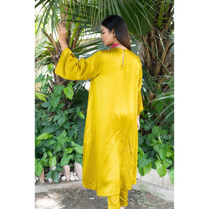 Ekavira Sunheri Choga Kurta with Pant & Dupatta for Women (Set of 3)