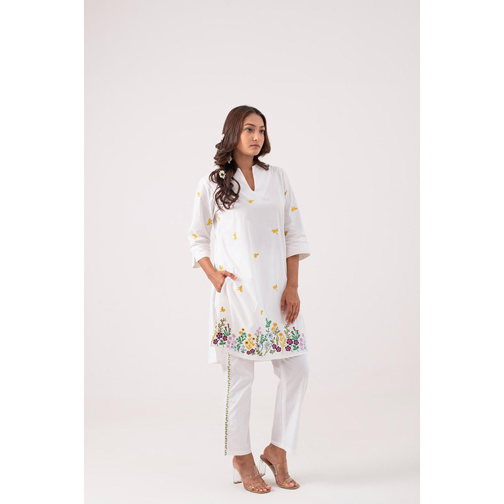 Ekavira Shakti Floral Printed Kurta and Pant (Set of 2)