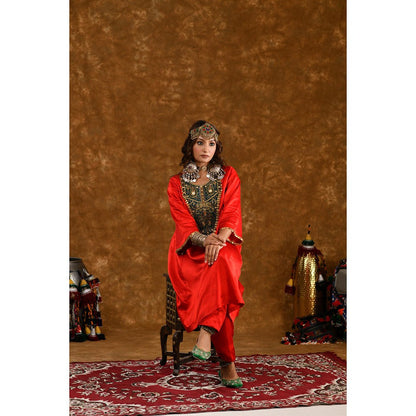 Ekavira Raahi Collection Roohi Embroidered Kurta and Pant with Dupatta (Set of 2)