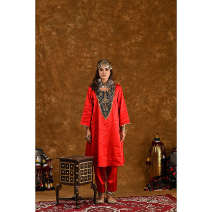 Ekavira Raahi Collection Roohi Embroidered Kurta and Pant with Dupatta (Set of 3)