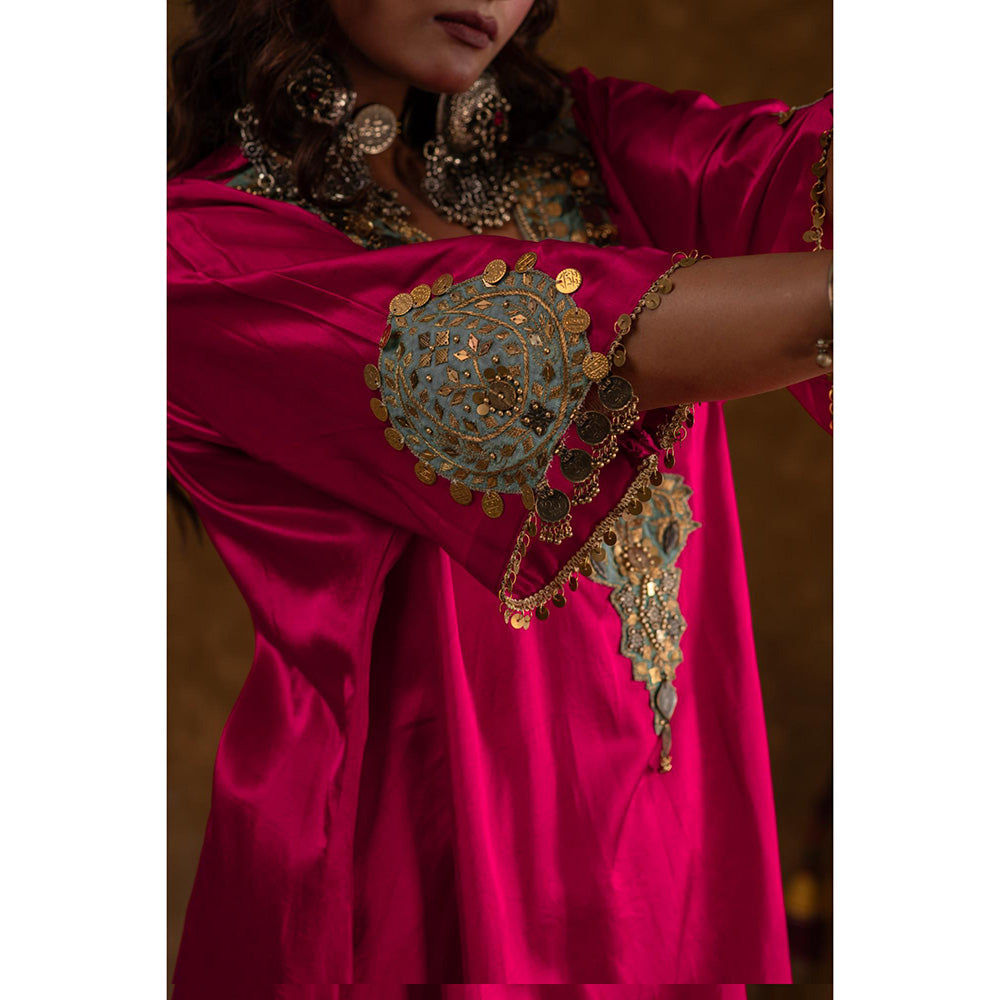 Ekavira Raahi Collection Layla Embroidered Kurta and Pant (Set of 2)
