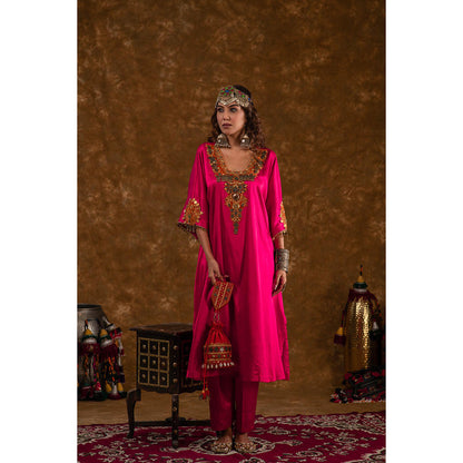 Ekavira Raahi Collection Layla Embroidered Kurta and Pant with Dupatta (Set of 3)
