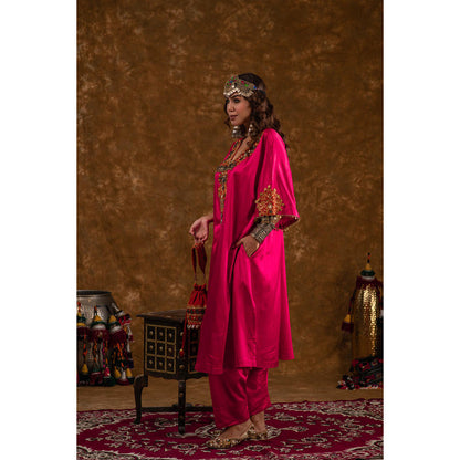 Ekavira Raahi Collection Layla Embroidered Kurta and Pant with Dupatta (Set of 3)
