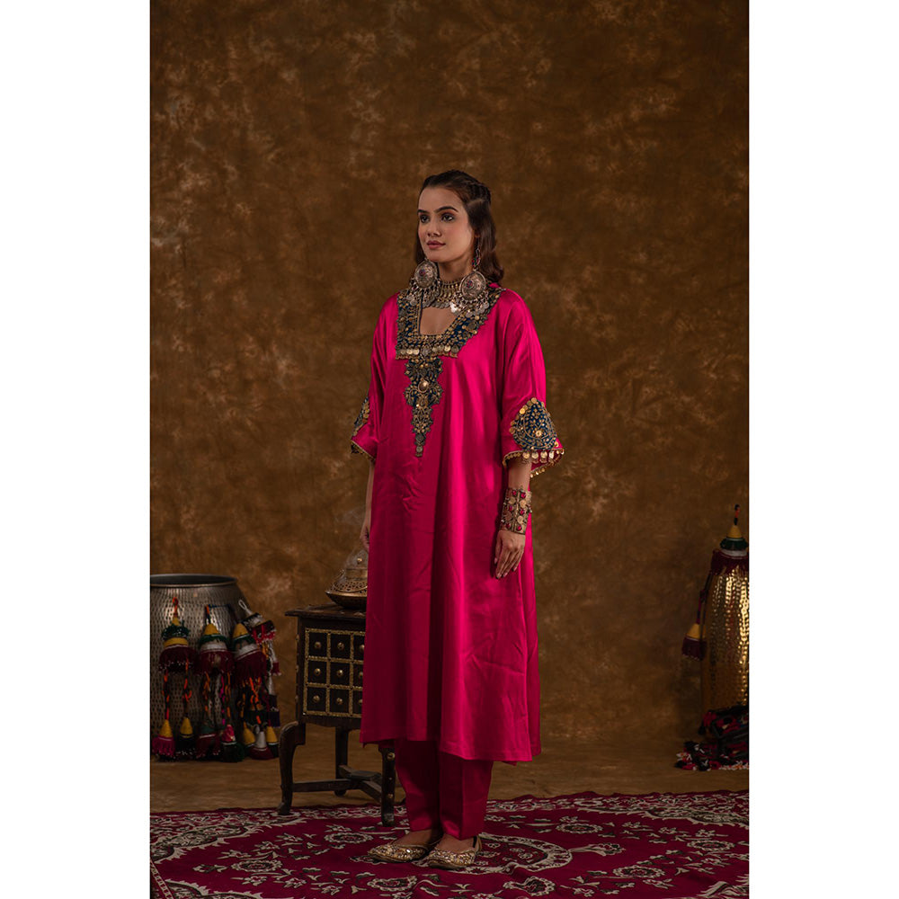 Ekavira Raahi Collection Layla Embroidered Kurta and Pant with Dupatta (Set of 3)