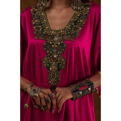 Ekavira Raahi Collection Layla Embroidered Kurta and Pant with Dupatta (Set of 3)