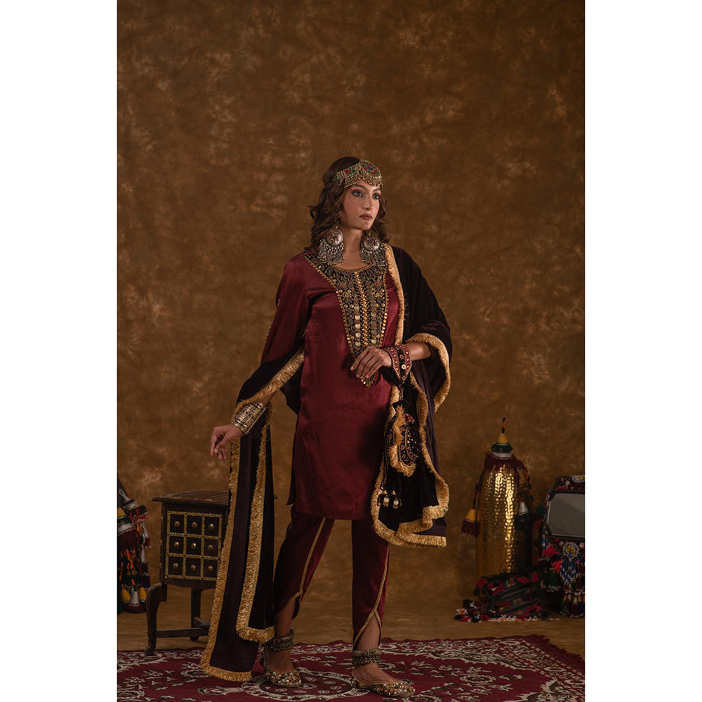 Ekavira Rubina Solid Patch Work Kurta with Tulip Pant and Dupatta (Set of 3)
