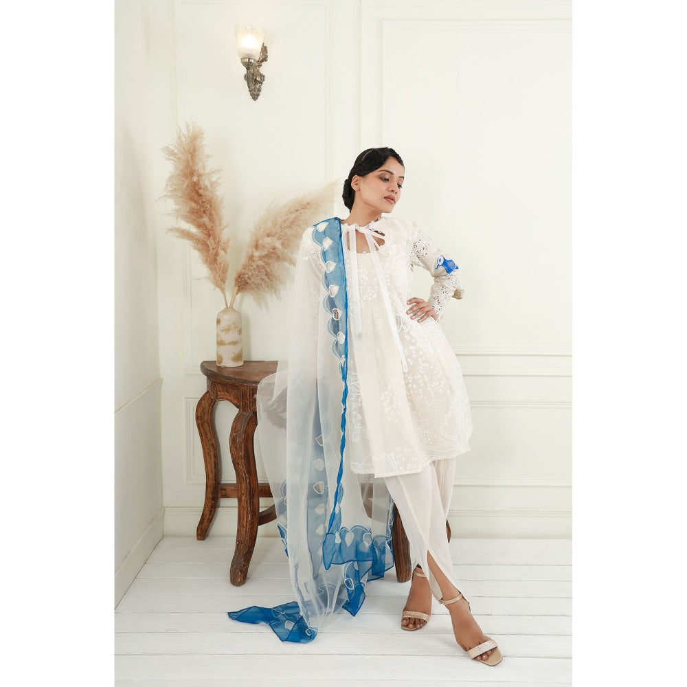 EK Soot White Printed Chanderi Kurta with Dhoti and Embroidered Dupatta (Set of 3)