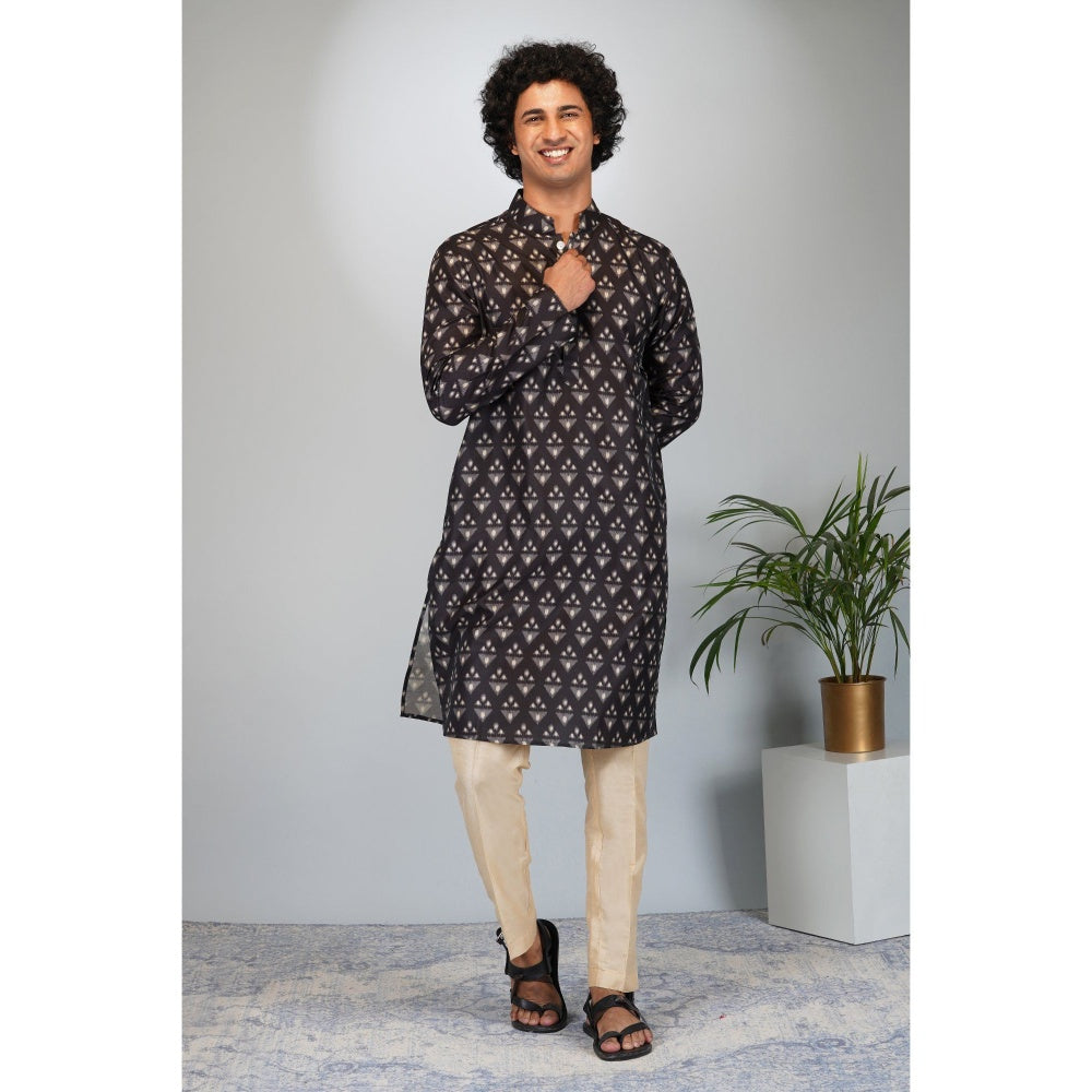 Eleven Brothers Embers Printed Kurta Set (Set of 2)