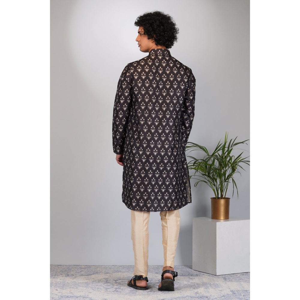 Eleven Brothers Embers Printed Kurta Set (Set of 2)