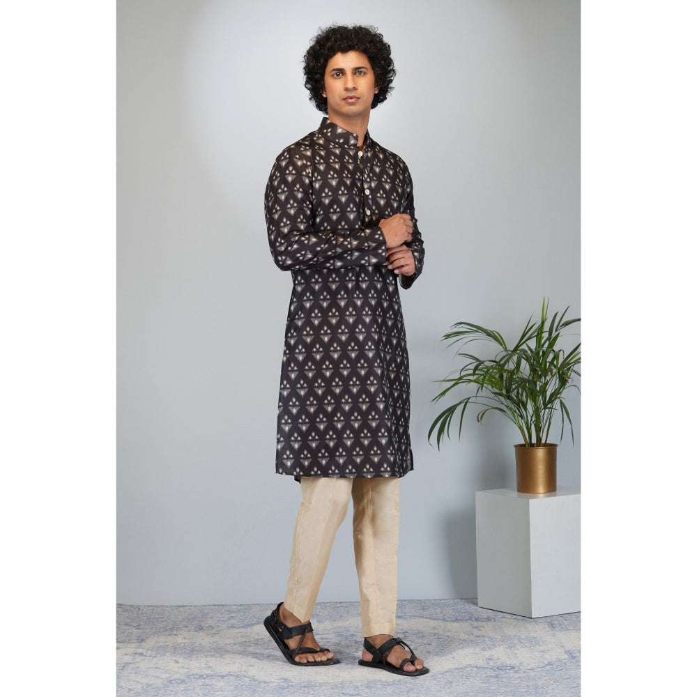Eleven Brothers Embers Printed Kurta Set (Set of 2)