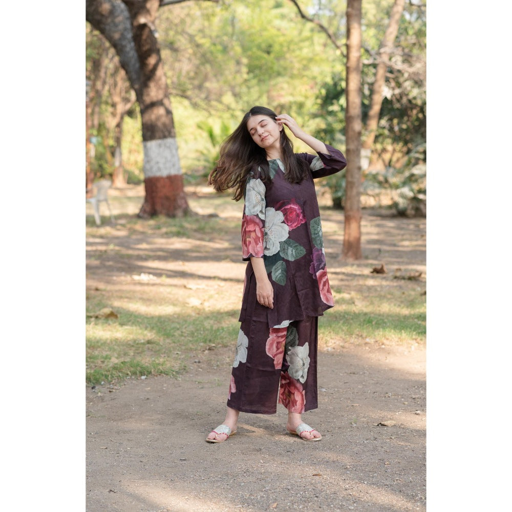 ETAR Zwain Floral Print Kurta and Pant (Set of 2)