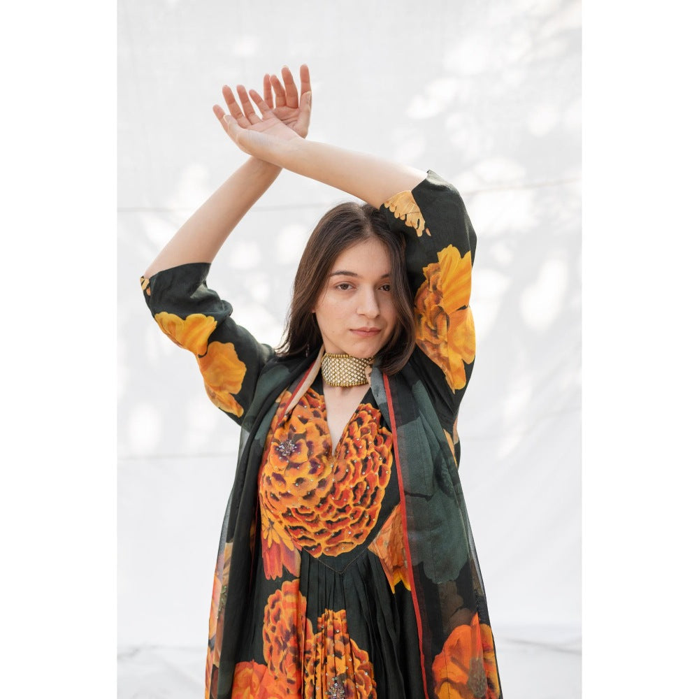 ETAR Rakha Kurta with Pant and Dupatta (Set of 3)