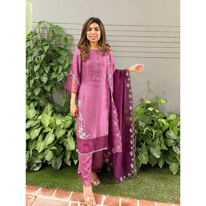 ewaz Purple Embroidered Suit