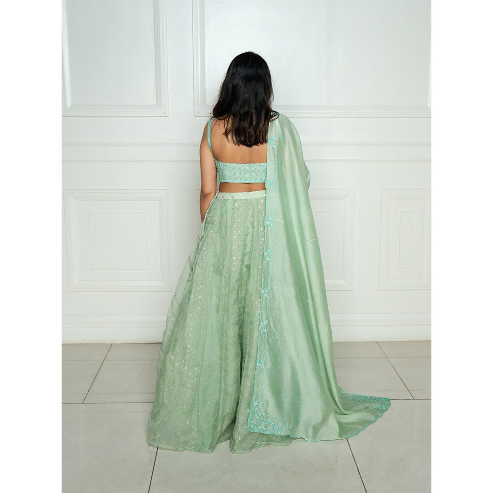 ewaz Chanderi Layer Mukaish Lehenga (Green)