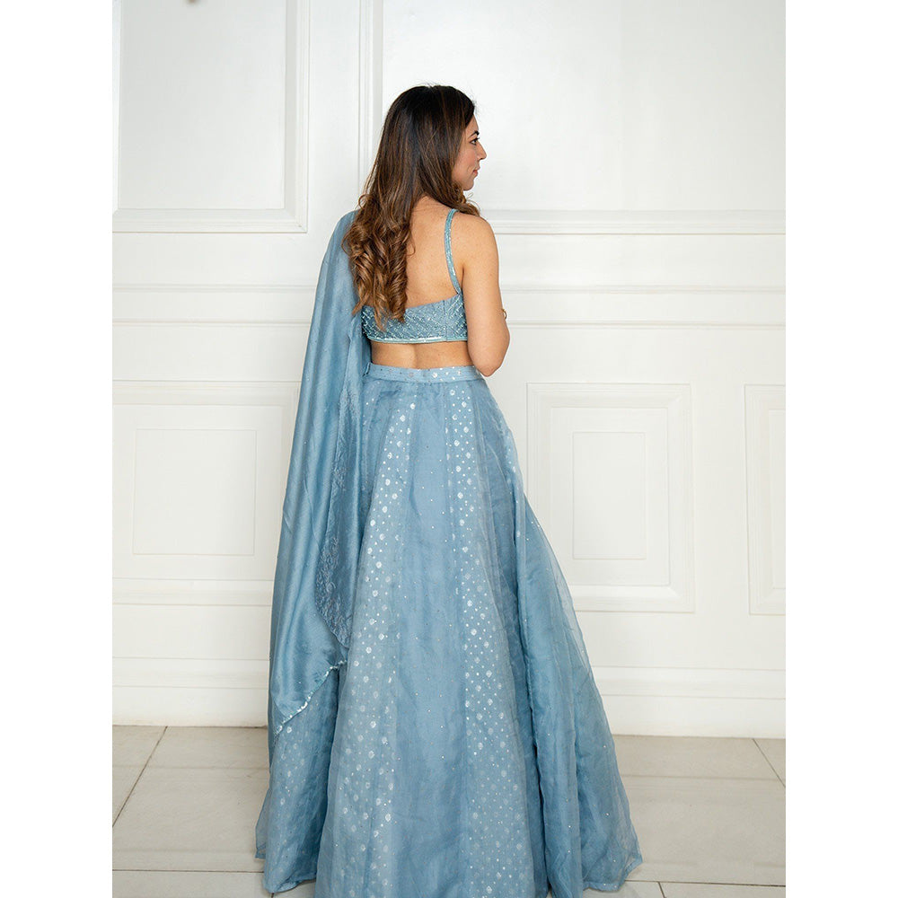 ewaz Chanderi Layer Mukaish Lehenga (Blue)