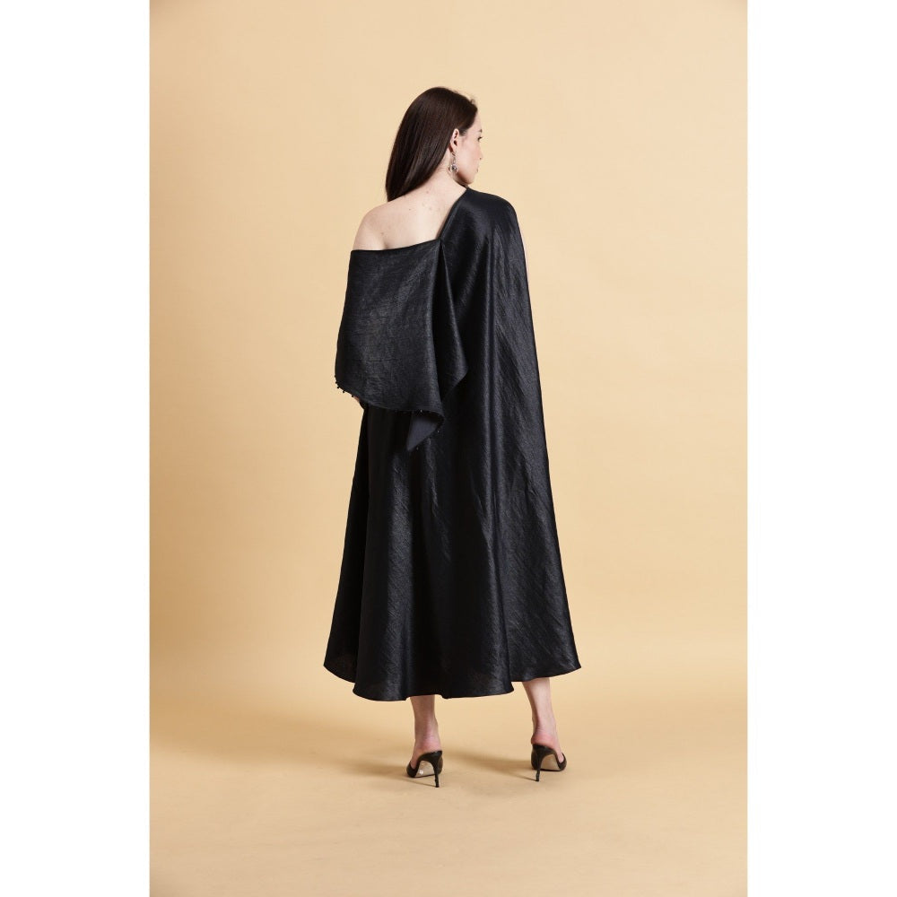 Fawn 24 Black Sapphire Shift Midi Dress