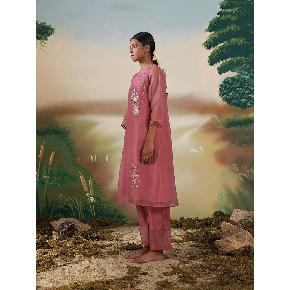 FEBo6 Tuberose Pink Kurta Pant with Slip & Dupatta (Set of 4)