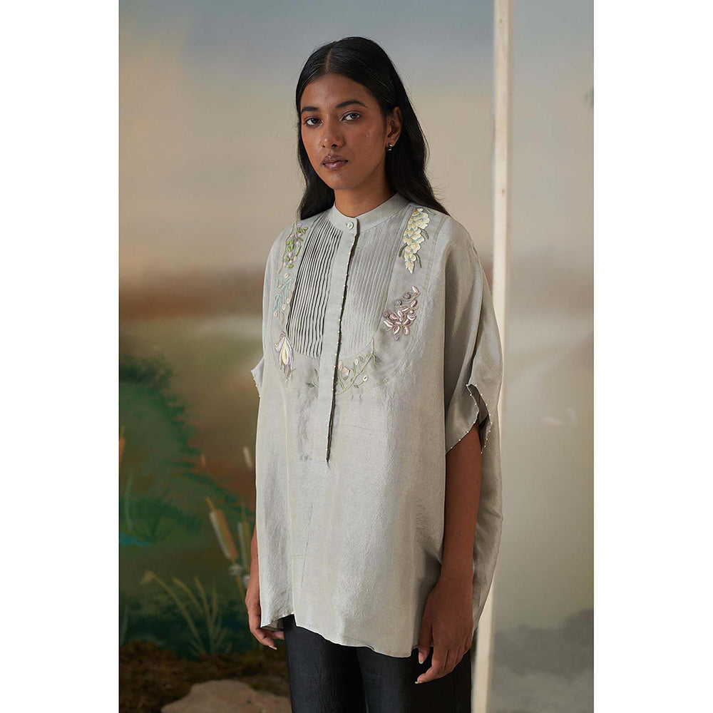 FEBo6 Garland Grey Kaftan Top