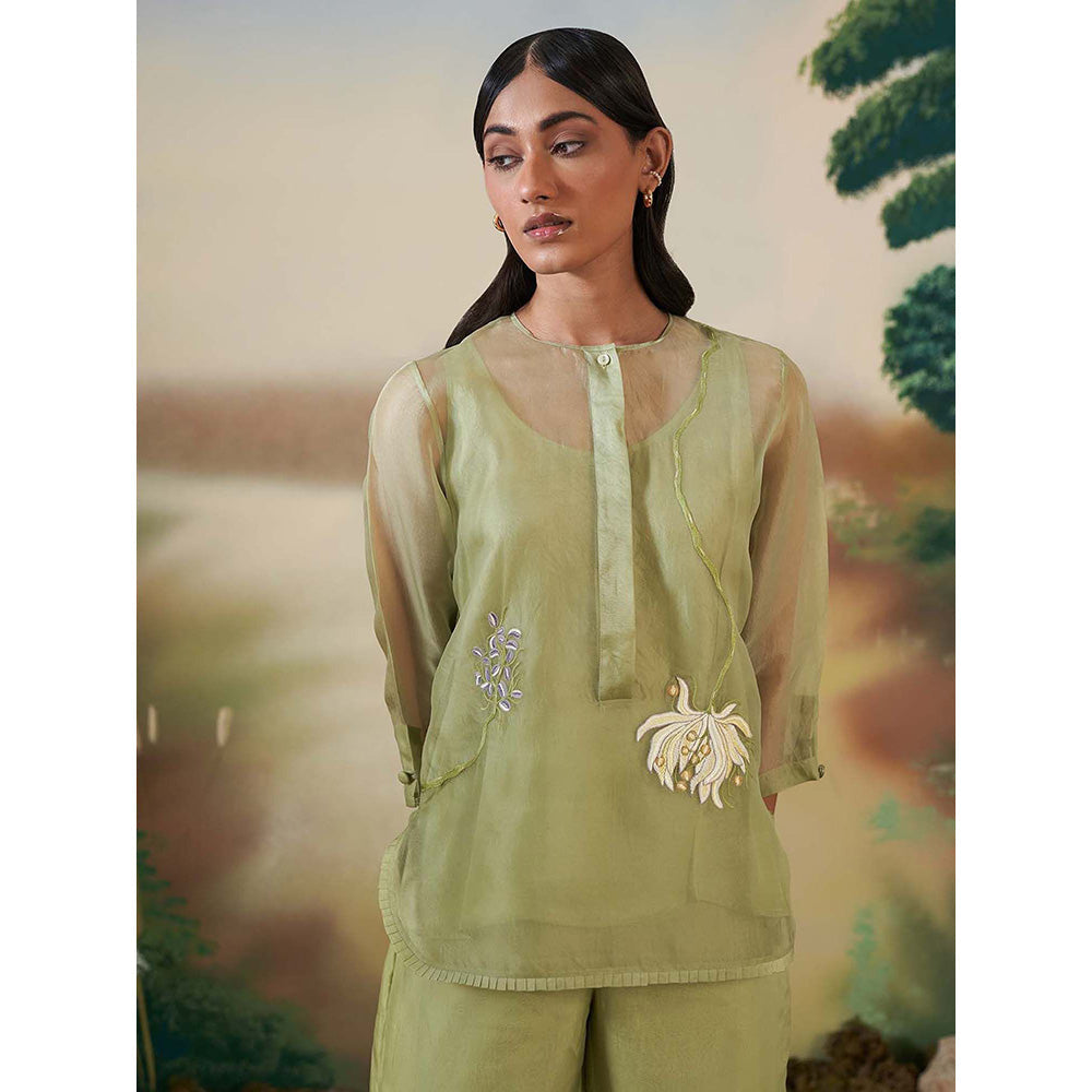 FEBo6 Wildflower Green Embroidered Top
