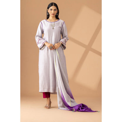 Finethreads by Hina & Nikhat Aaravi Charm Embroidered Kurta and Pant with Dupatta (Set of 2)