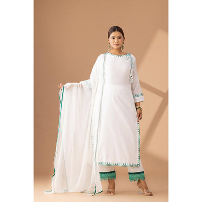 Finethreads by Hina & Nikhat Suruchi Grace Embroidered Silk Kurta Pant with Dupatta (Set of 2)