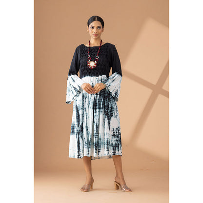 Finethreads by Hina & Nikhat Black Twilight Reverie Flared Dress