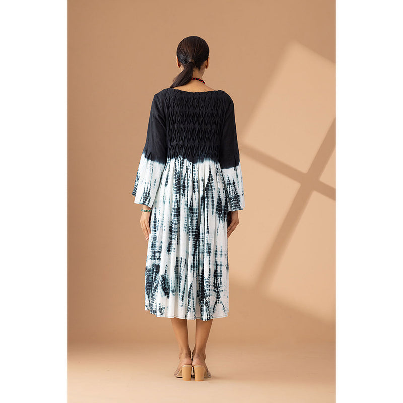 Finethreads by Hina & Nikhat Black Twilight Reverie Flared Dress