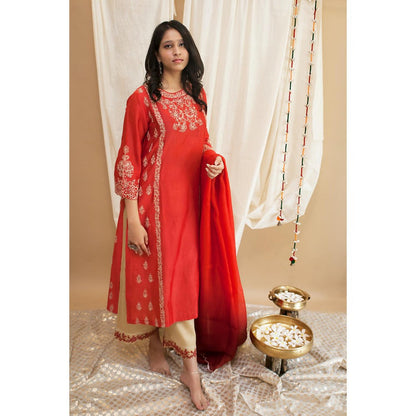 Finethreads by Hina & Nikhat Red Moghul Kurta with Slip, Palazzo and Dupatta