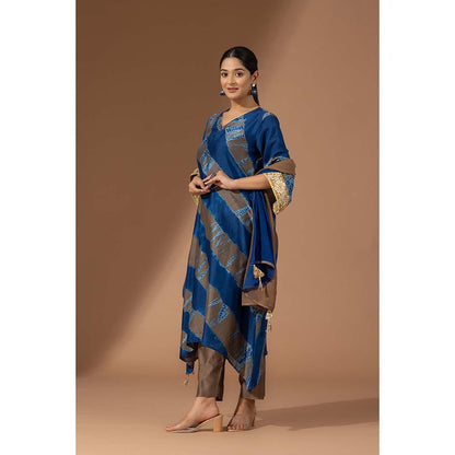 Finethreads by Hina & Nikhat Womens Tie & Dye Navy Blue Kurta with Pant and Dupatta