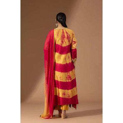 Finethreads by Hina & Nikhat Womens Tie & Dye Yellow Kurta with Pant and Dupatta