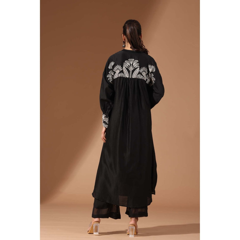 Finethreads by Hina & Nikhat Embroidered Grace Co-Ord Set
