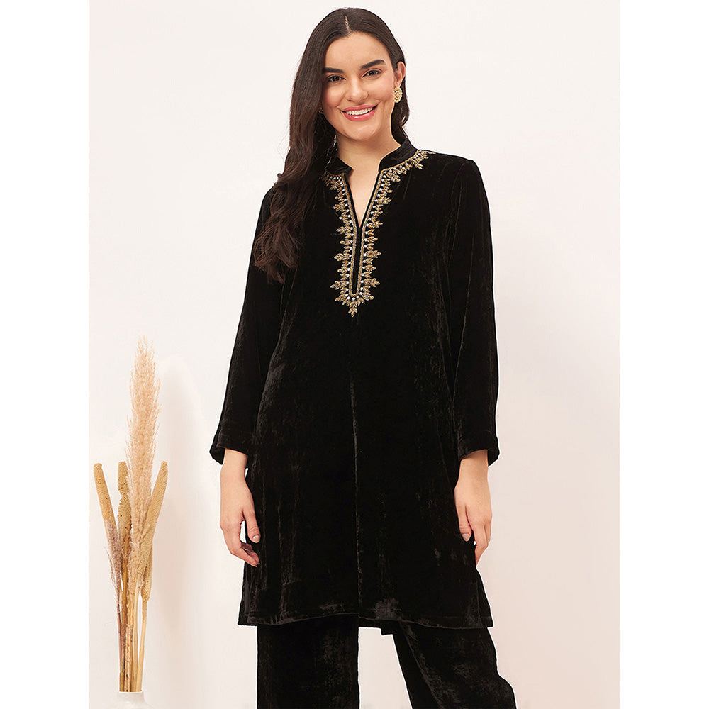 First Resort by Ramola Bachchan Black Hand Embroidered Silk Velvet Kurta