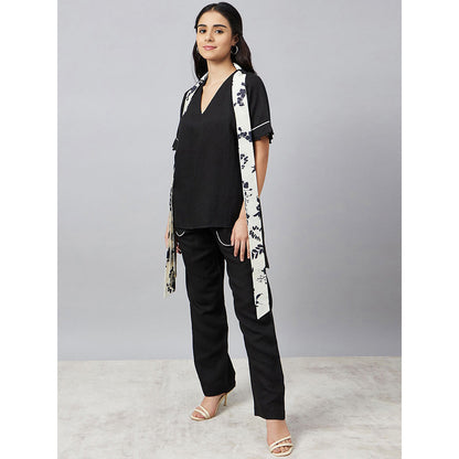 First Resort by Ramola Bachchan Black And Ivory Linen Co-Ord (Set of 3)