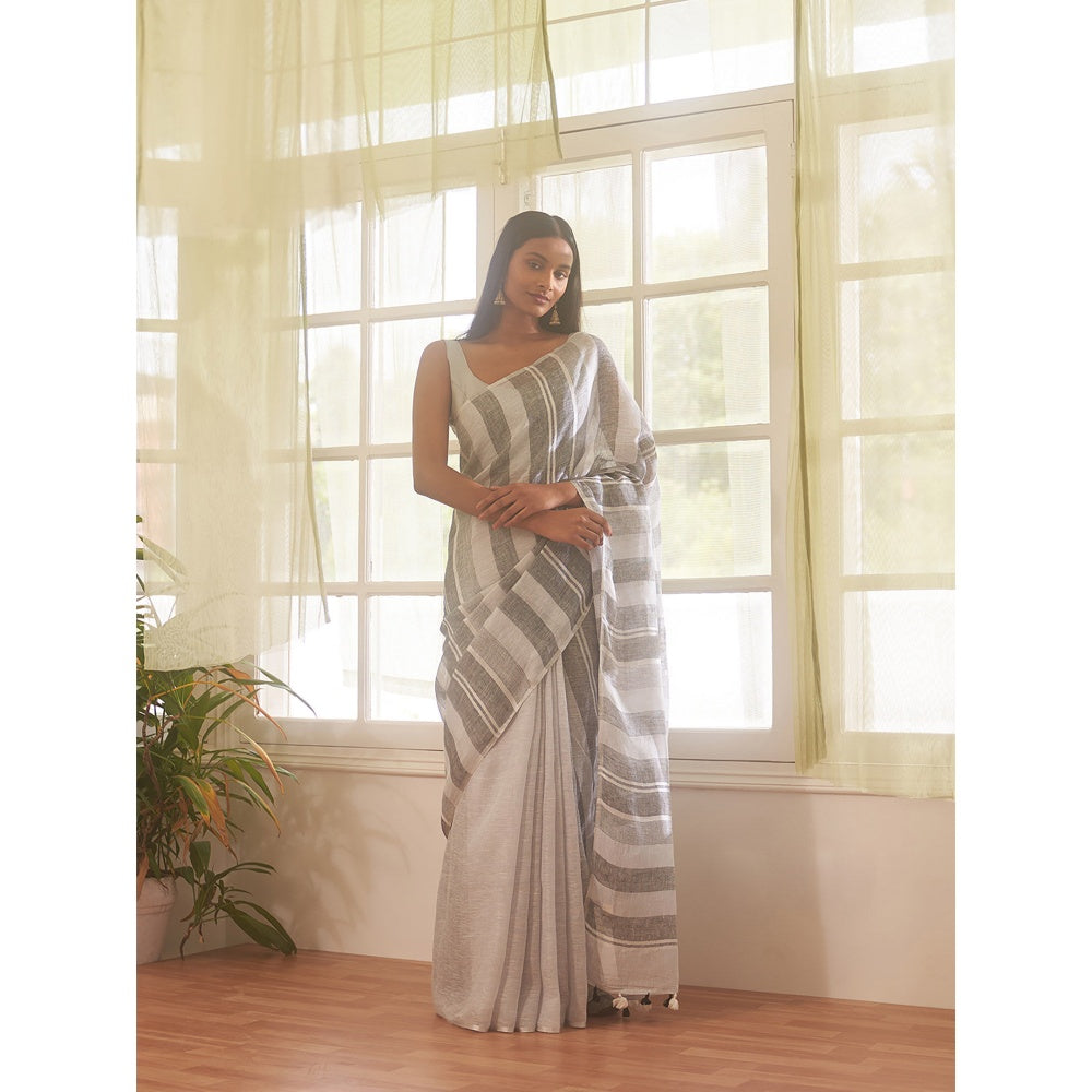 Five Point Five White Stripes Saree with Unstitched Blouse