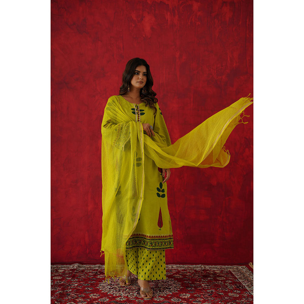 GANGA GRACE Women Cotton Printed Green Kurta with Pant and Dupatta
