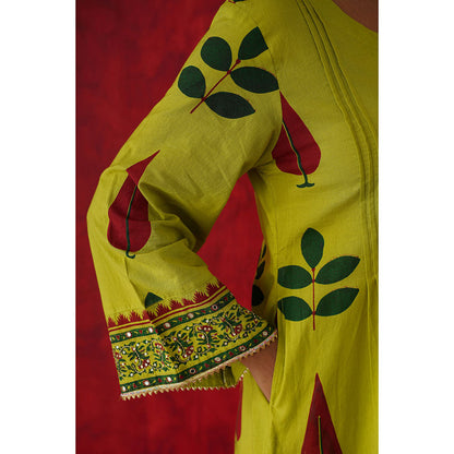 GANGA GRACE Women Cotton Printed Green Kurta with Pant and Dupatta