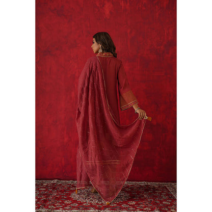 GANGA GRACE Women Art Silk Floral Maroon Kurta with Pant and Dupatta