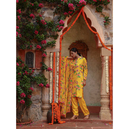Gazab By Miku Kumar Yellow Ate Kurta with Pant and Dupatta (Set of 3)