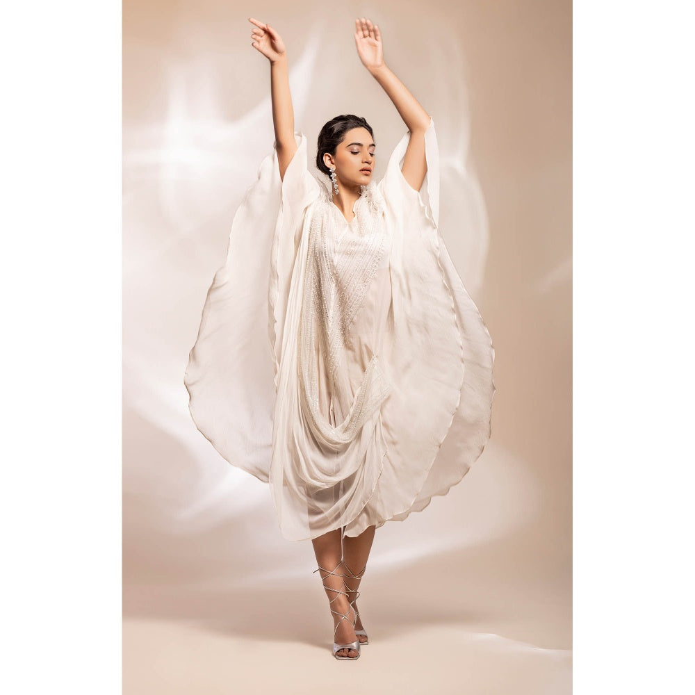 GEE SIN by Geetanjali Singh Ivory Kaftan with Embellished Inner (Set of 2)