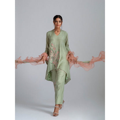 GEE SIN by Geetanjali Singh Green Silk Mul Tunic with Trousers & Ruffle Scarf (Set of 3)