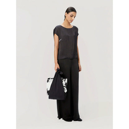 Genes Lecoanet Hemant Women Boat Neck Cap Sleeve Top