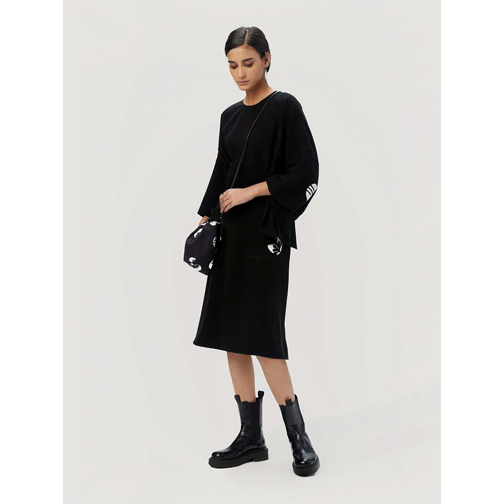 Genes Lecoanet Hemant Women's Black Solid Knee Length Dress with Belt (Set of 2)