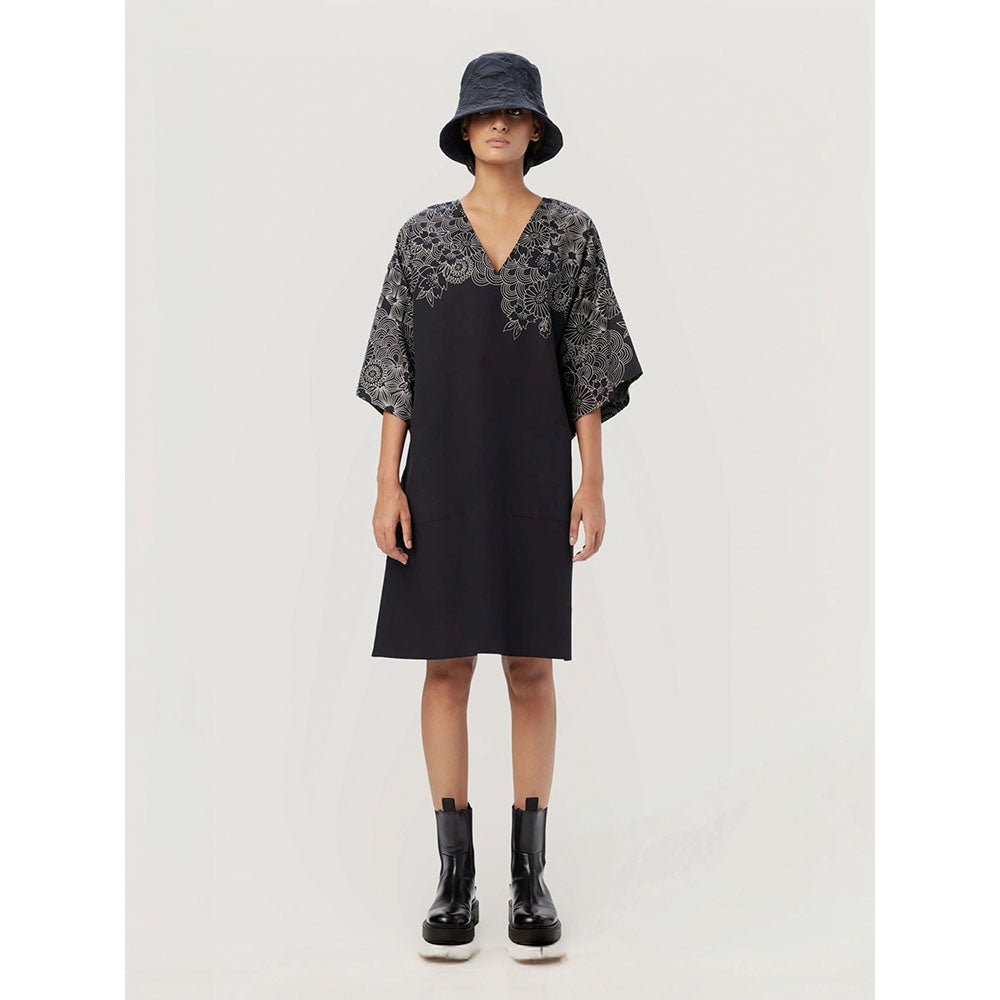 Genes Lecoanet Hemant Women's Black Printed Knee Length Dress