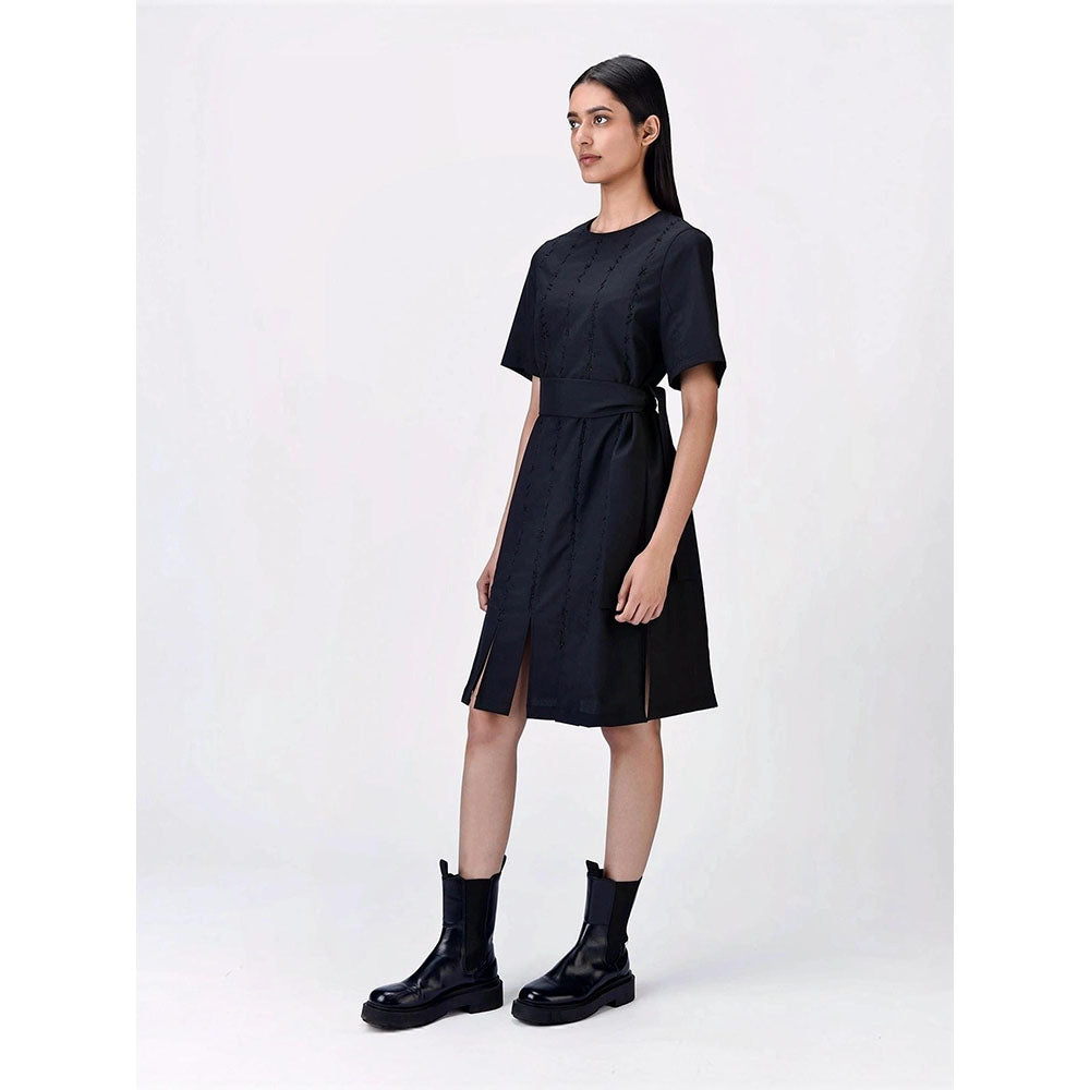 Genes Lecoanet Hemant Women Wool Blend Round Neck Embellished Dress with Belt (Set of 2)