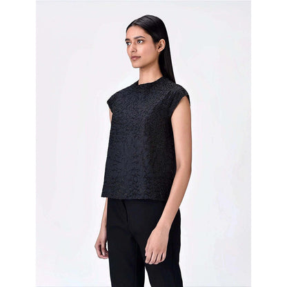 Genes Lecoanet Hemant Women's Cotton Round Neck Embellished Solid Half Sleeves Top